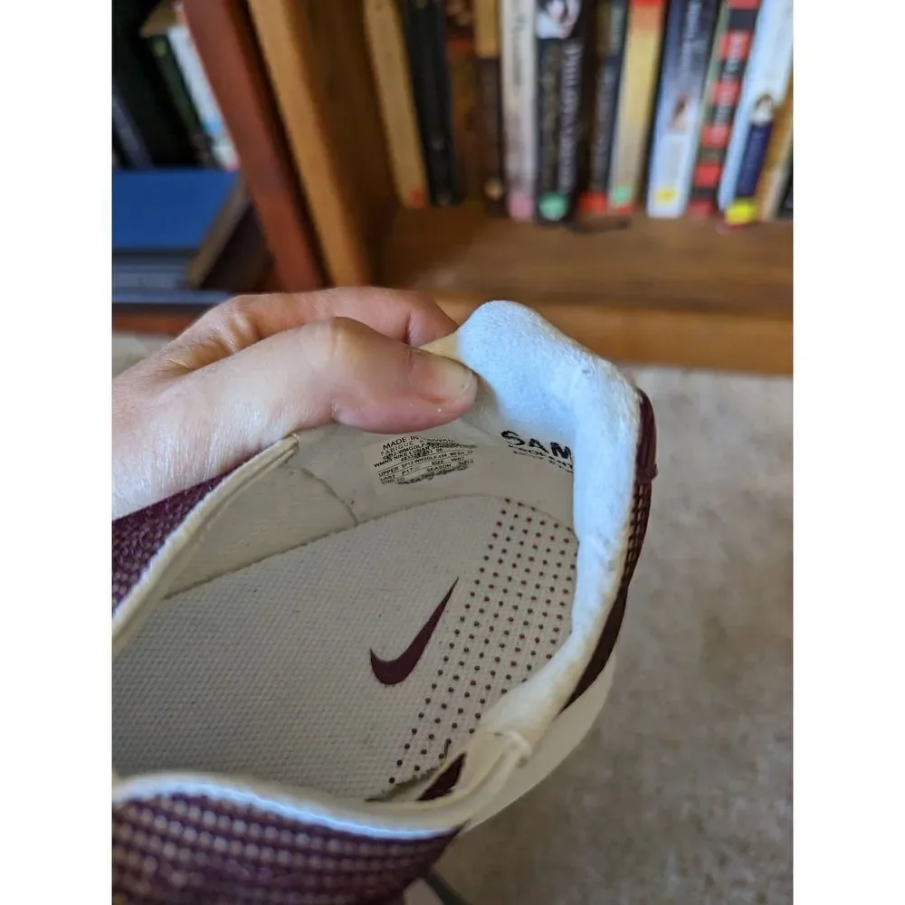 NIKE nwob sample women's golf shoes purple and white sz 7 spiked